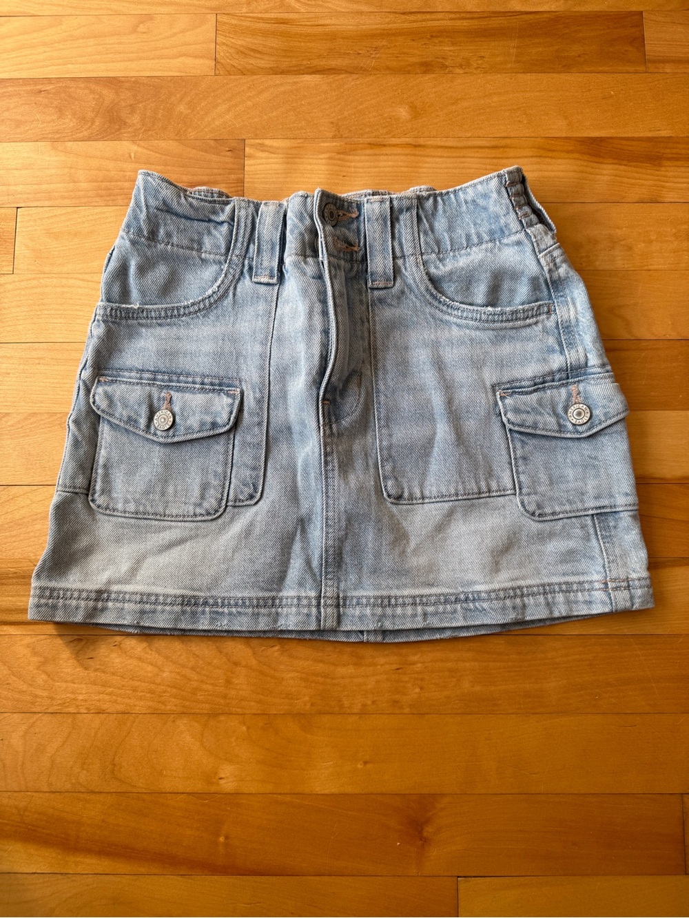 American Eagle Outfitters Light Blue Denim Mini Skirt with Cargo Pockets